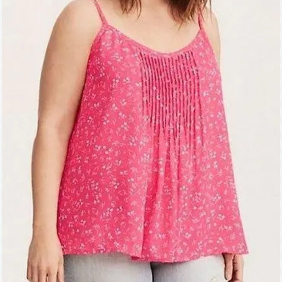 Torrid Pink and White floral pleated chiffon top size 1 - Picture 1 of 7